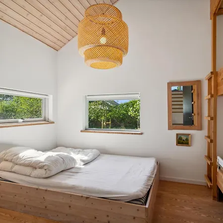 With A View Of The Beautiful Natural Landscape Of Mols 克内贝尔