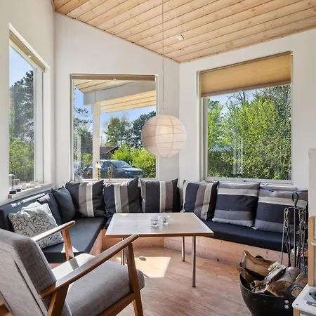 With A View Of The Beautiful Natural Landscape Of Mols Holiday home Knebel