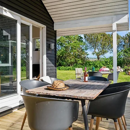 With A View Of The Beautiful Natural Landscape Of Mols * 克内贝尔